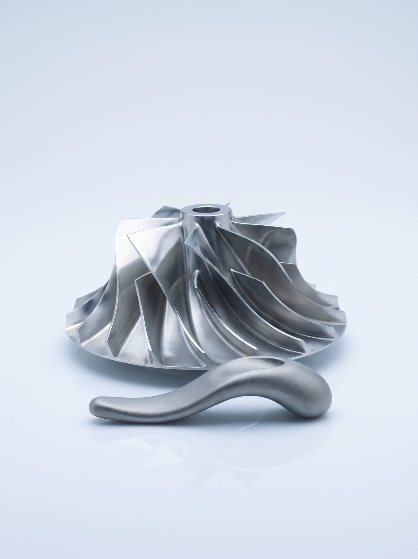 Advanced 5-Axis CNC Milling vs. Conventional 3-Axis: Cost & Precision Analysis